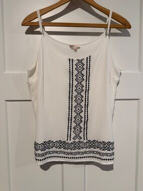 Skies Are Blue White Camisole with Navy Embroidered Trim EUC